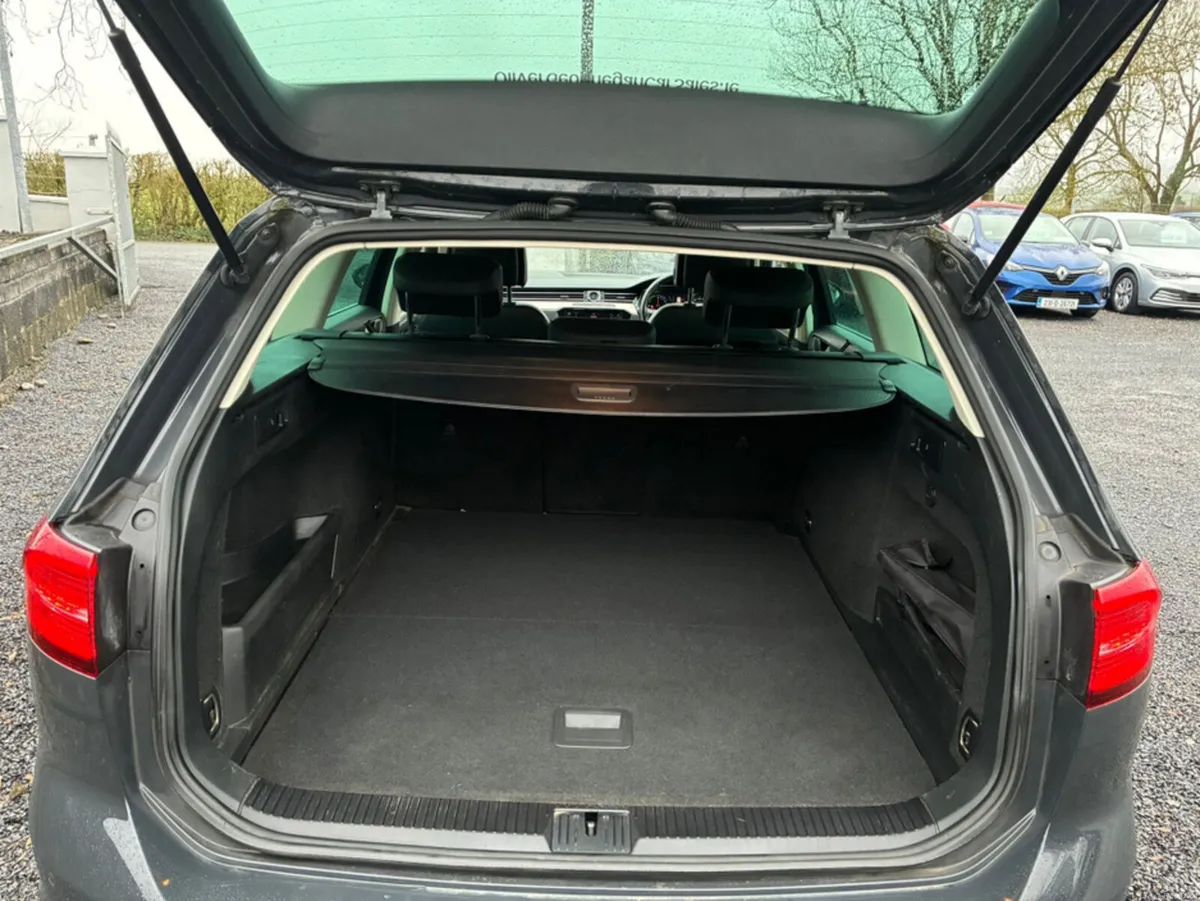 Volkswagen Passat GTE 218PS 4DR AUTO - Image 4