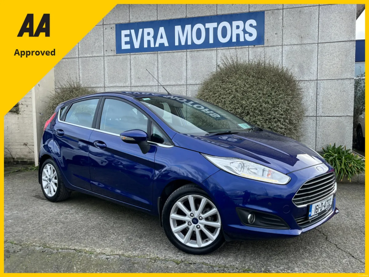 Ford Fiesta TITANIUM AUTOMATIC 1.0 PETROL //LOW MI - Image 1