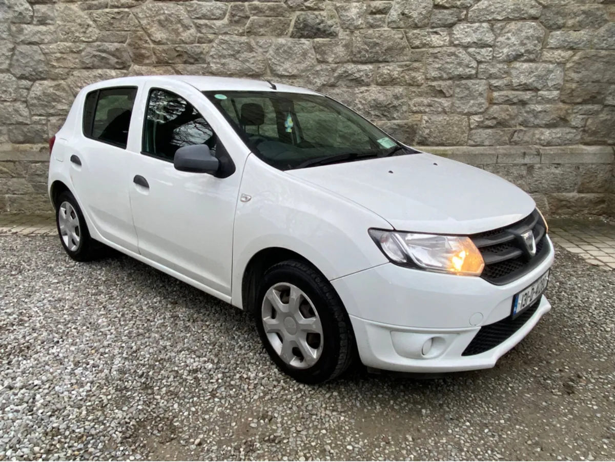 Dacia Sandero 1.2 AMBIANCE 75BHP 5DR - Image 2