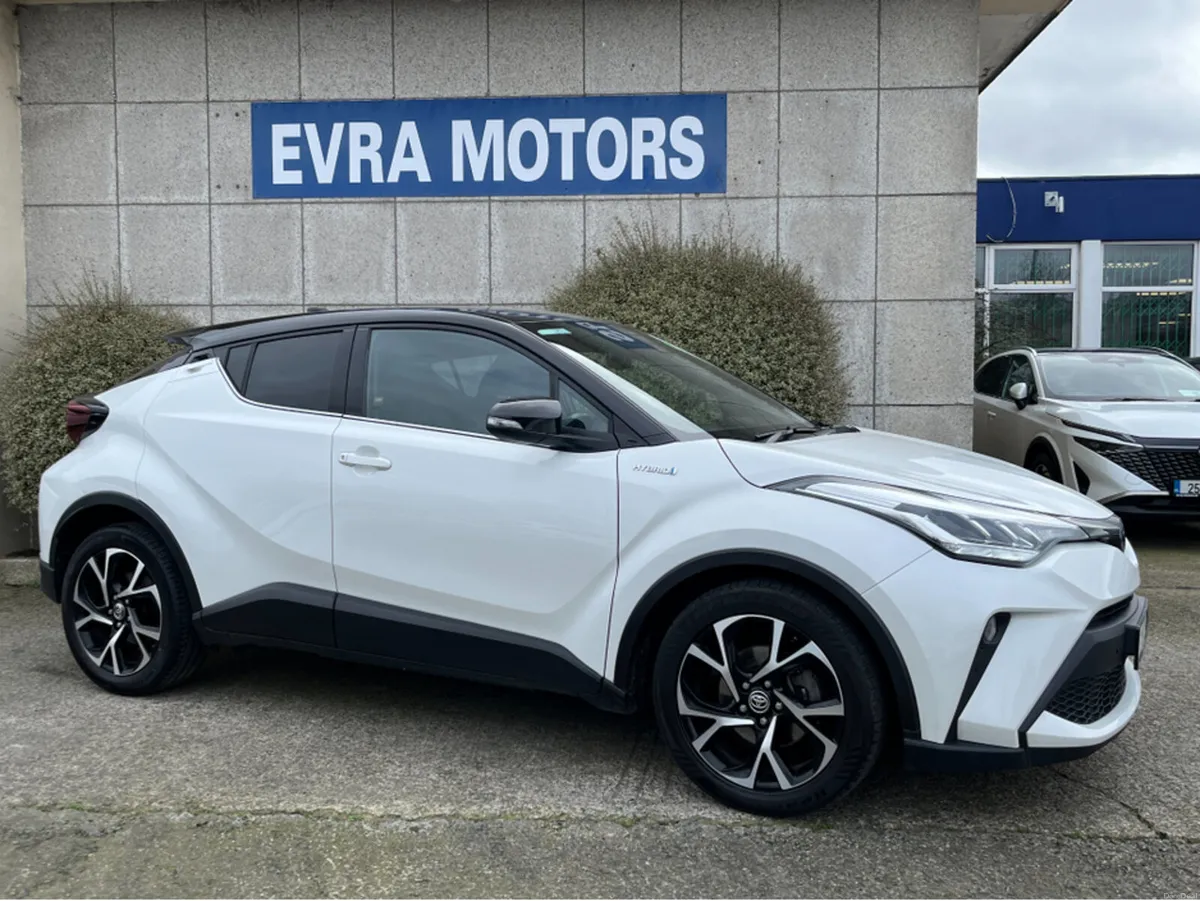 Toyota C-HR SPORT HYBRID AUTOMATIC 1.8 PETROL //RE - Image 3