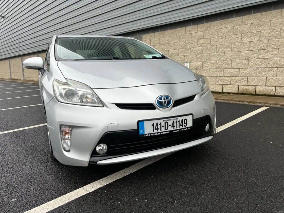 Toyota Prius 5DR AUTO - Image 3