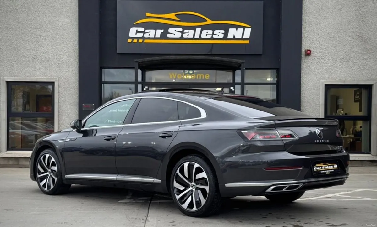 1.4 TSI 13kWh R-Line Fastback 5dr Petrol Plug-in H - Image 4