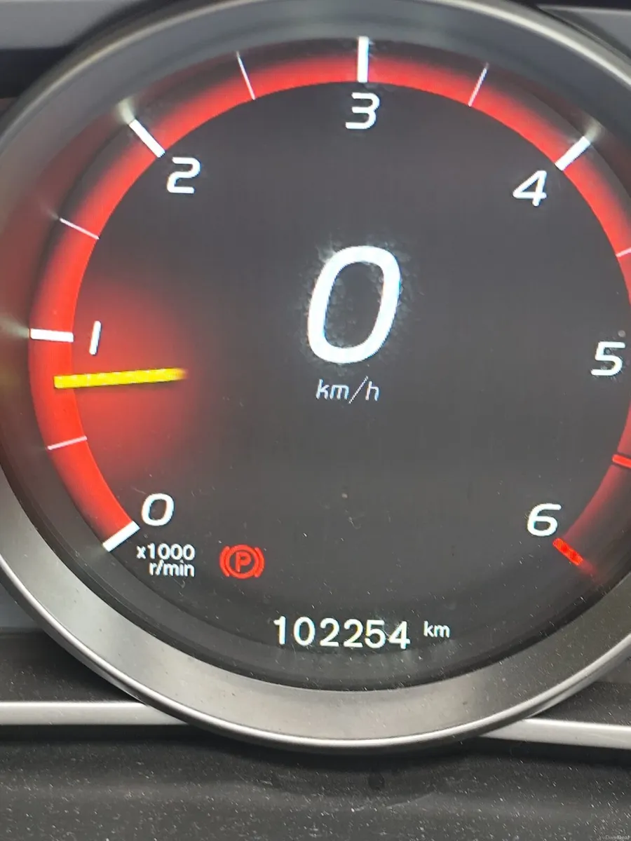 Volvo V40 1.6 Diesel 2015 Aut. TR. - Image 3