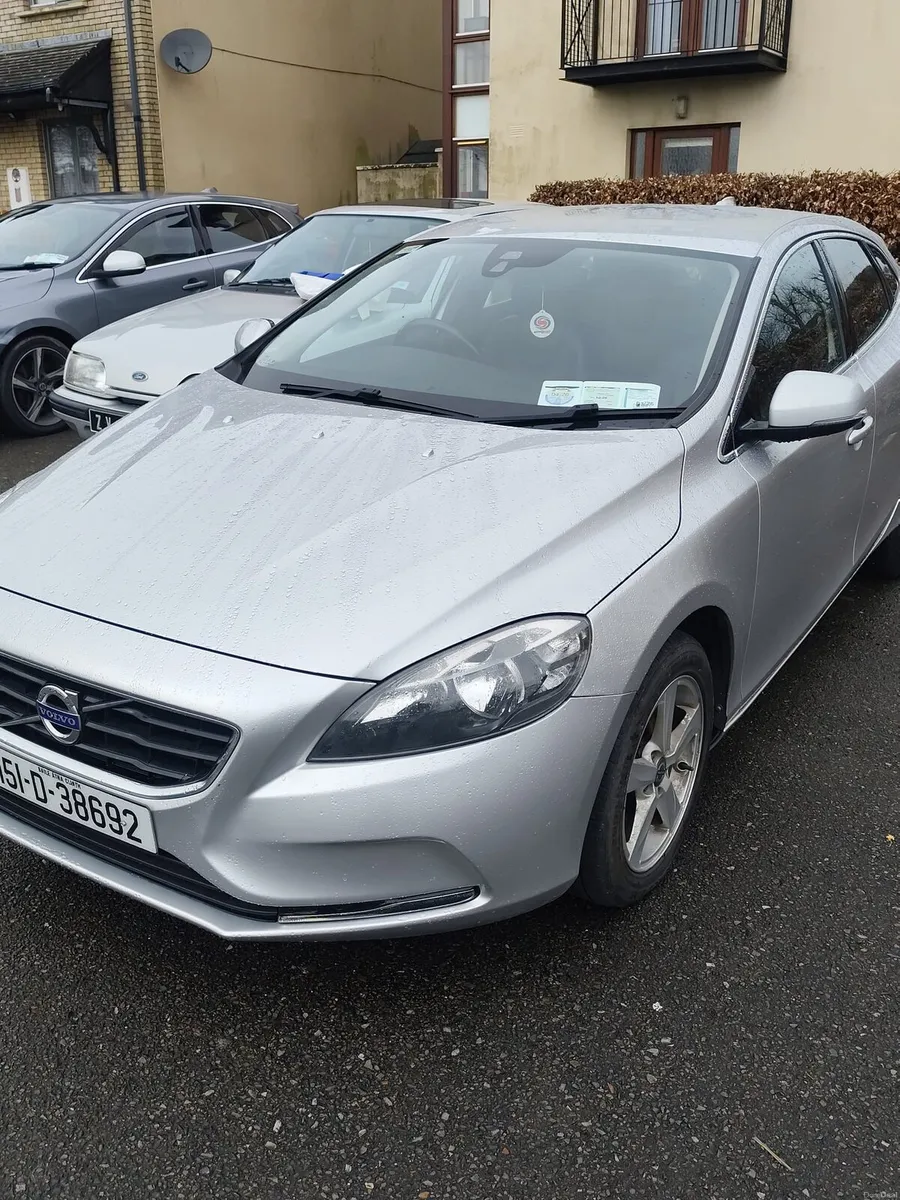 Volvo V40 1.6 Diesel 2015 Aut. TR. - Image 1