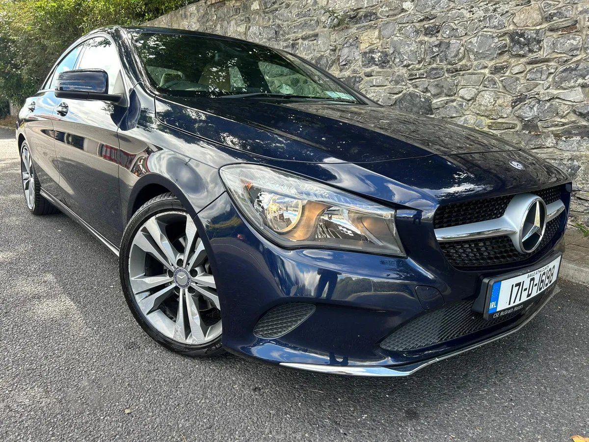 Mercedes-Benz CLA 2017 220D URBAN AUTO - Image 1
