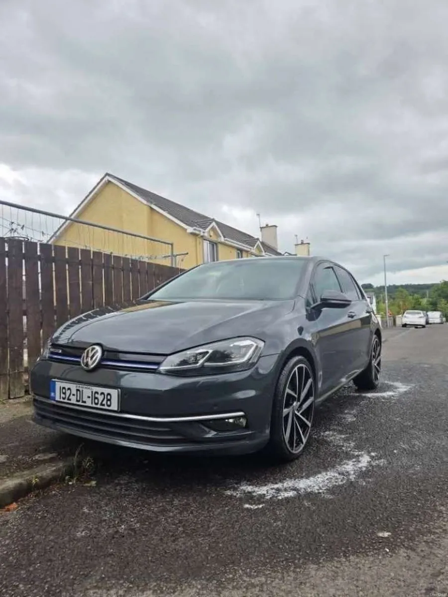 Volkswagen Golf - Image 1