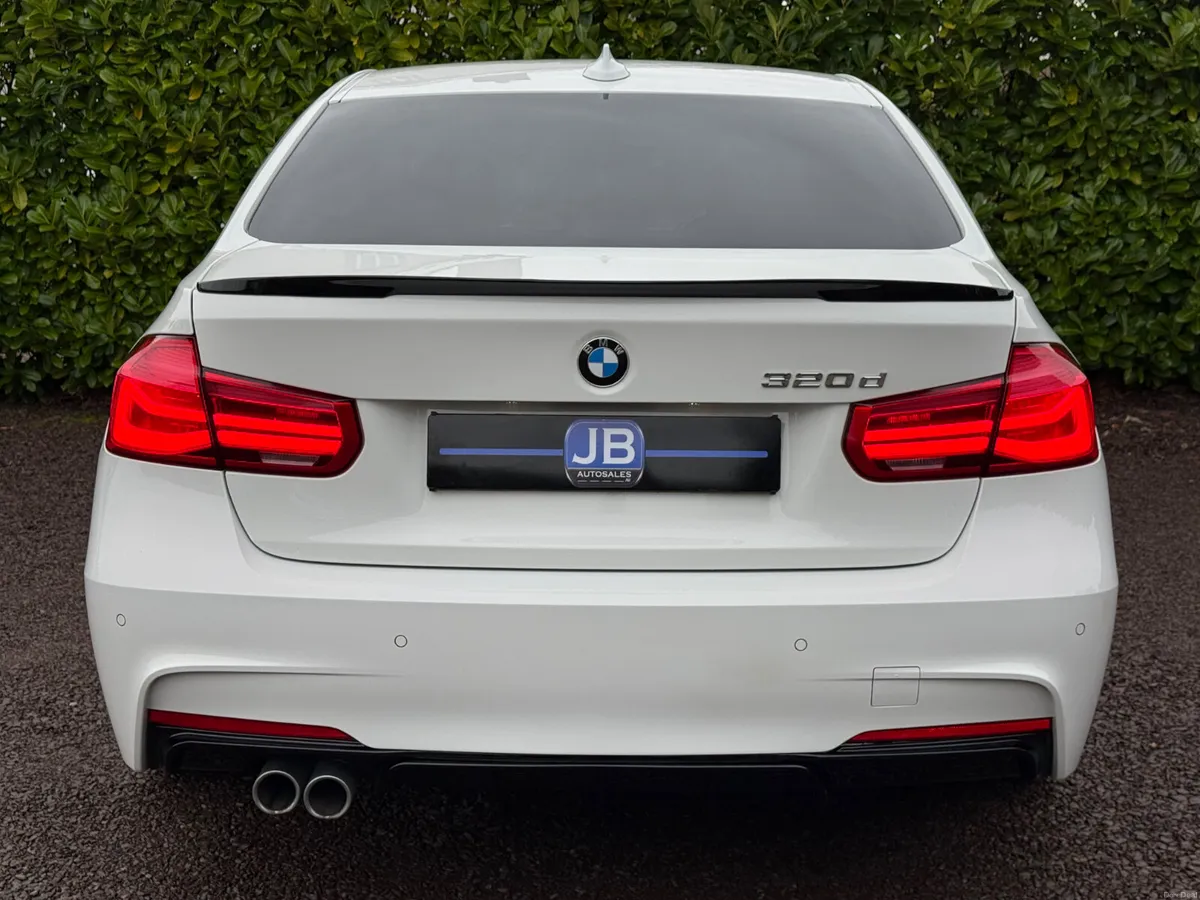 BMW 320D M-Sport 2017 **LOW MILES** - Image 4