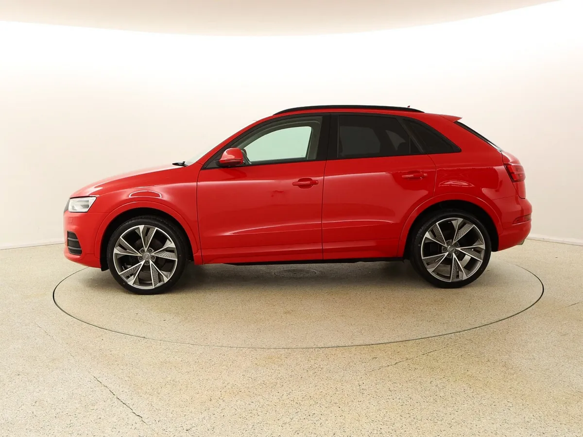 2016 Audi Q3 SE TDI 2.0 150 BHP BLACK EDITION STYL - Image 4