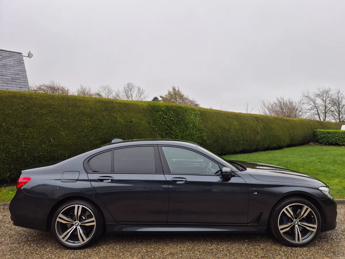 162'BMW 740D M-SPORT X-DRIVE - Image 2