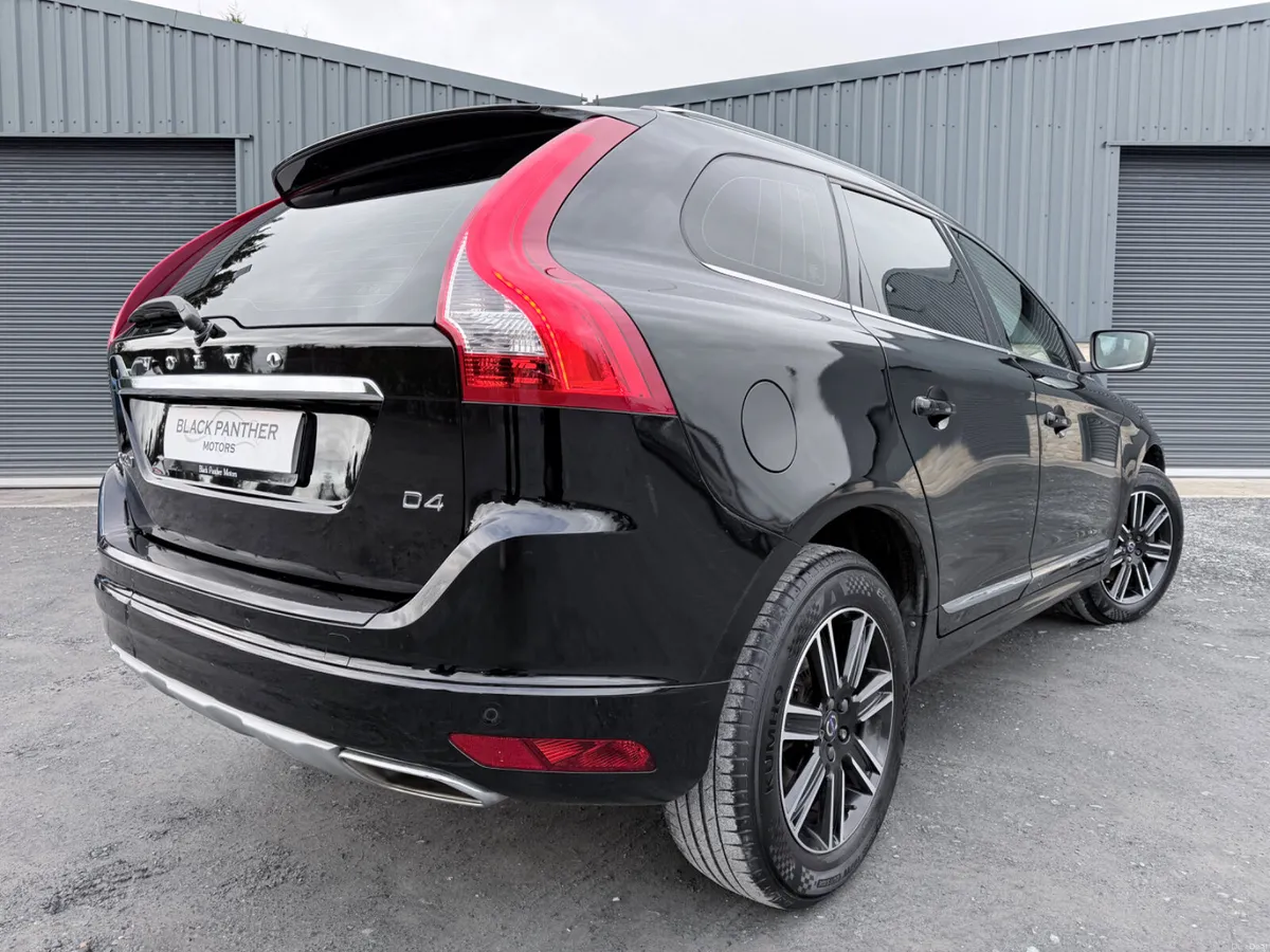 Volvo XC60 161’ Luxury LOW MILEAGE/FRESH NCT - Image 4