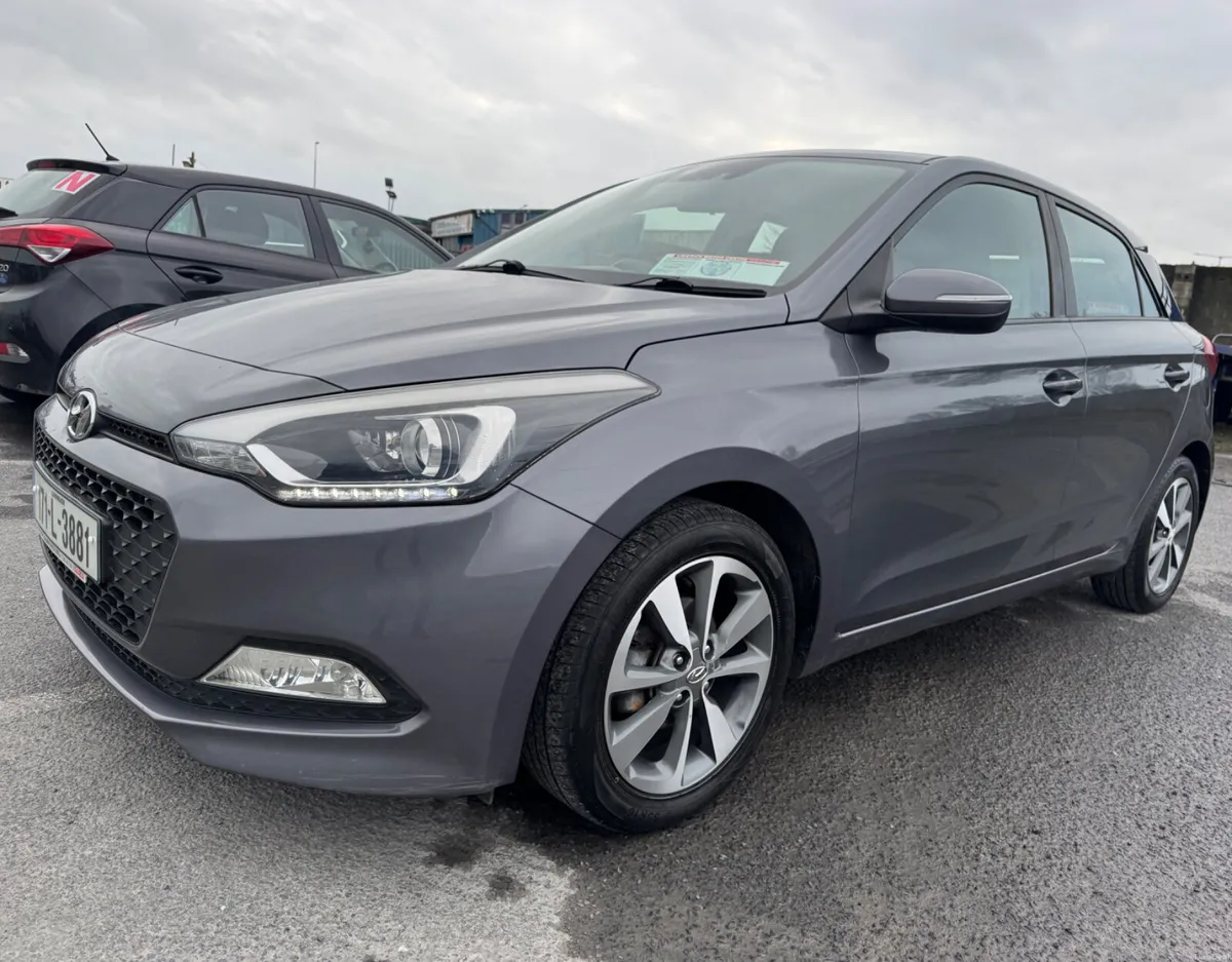 Hyundai i20 2017 deluxe model - Image 2