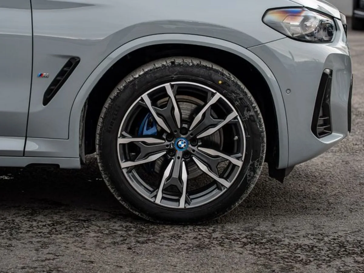 BMW X3 XDRIVE30E M SPORT *TECH PACK + PRO PACK* - Image 3