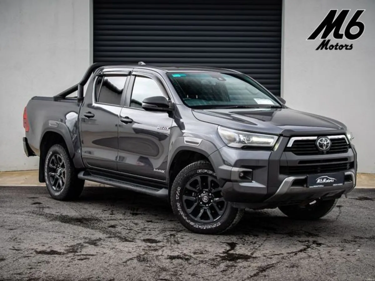 Toyota Hilux 2.8D4D INVINCIBLE X 201BHP AUTO - Image 1