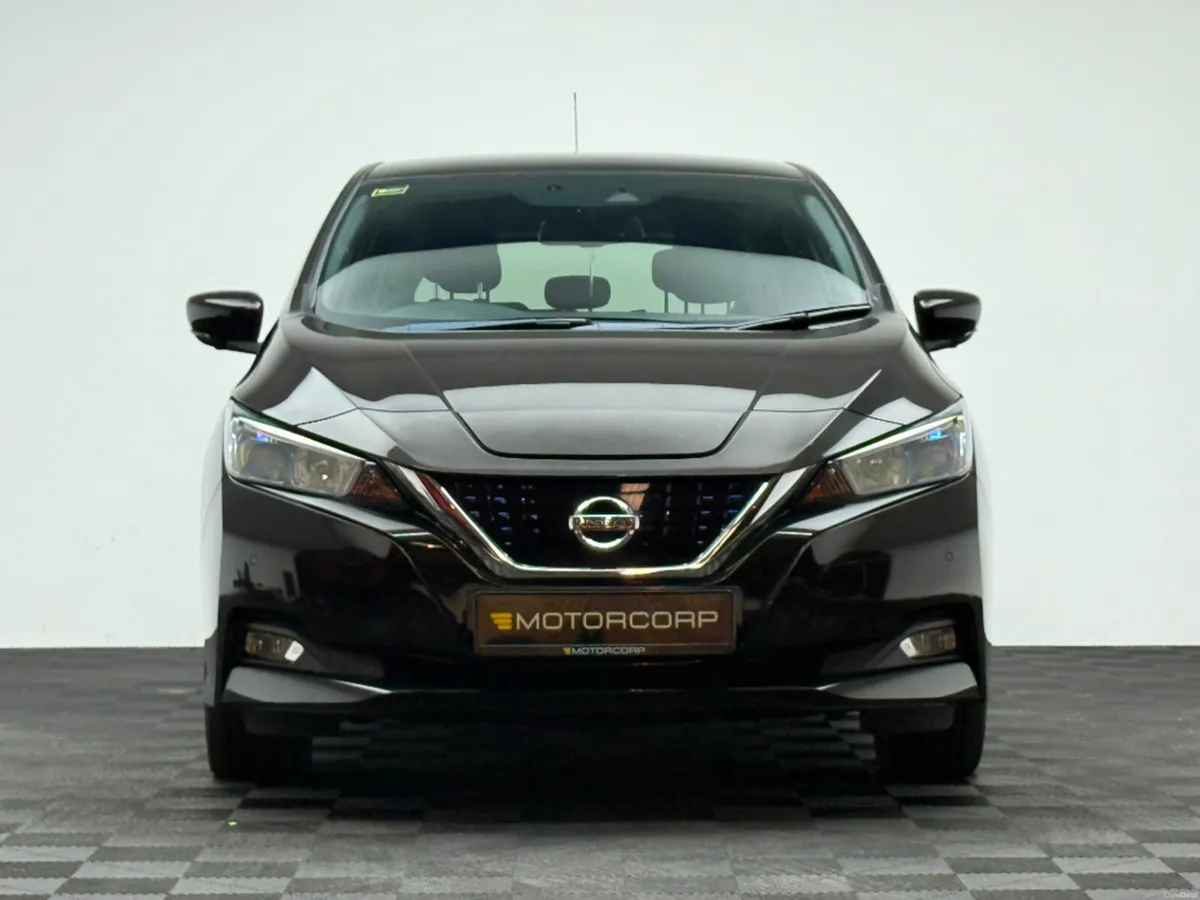 Nissan Leaf EV SV PREMIUM 40KWH - Image 2