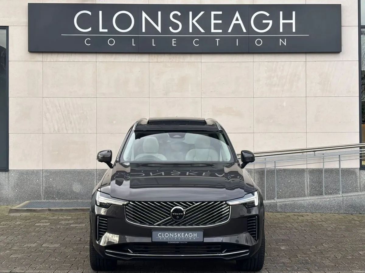 Volvo XC90 T8 ULTRA AWD, BLOND INTERIOR - Image 2