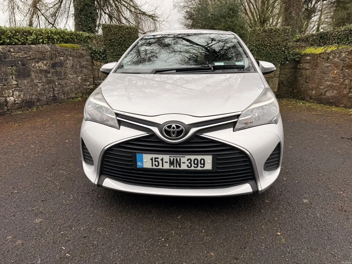 151 Toyota Yaris 1.0 petrol - Image 2