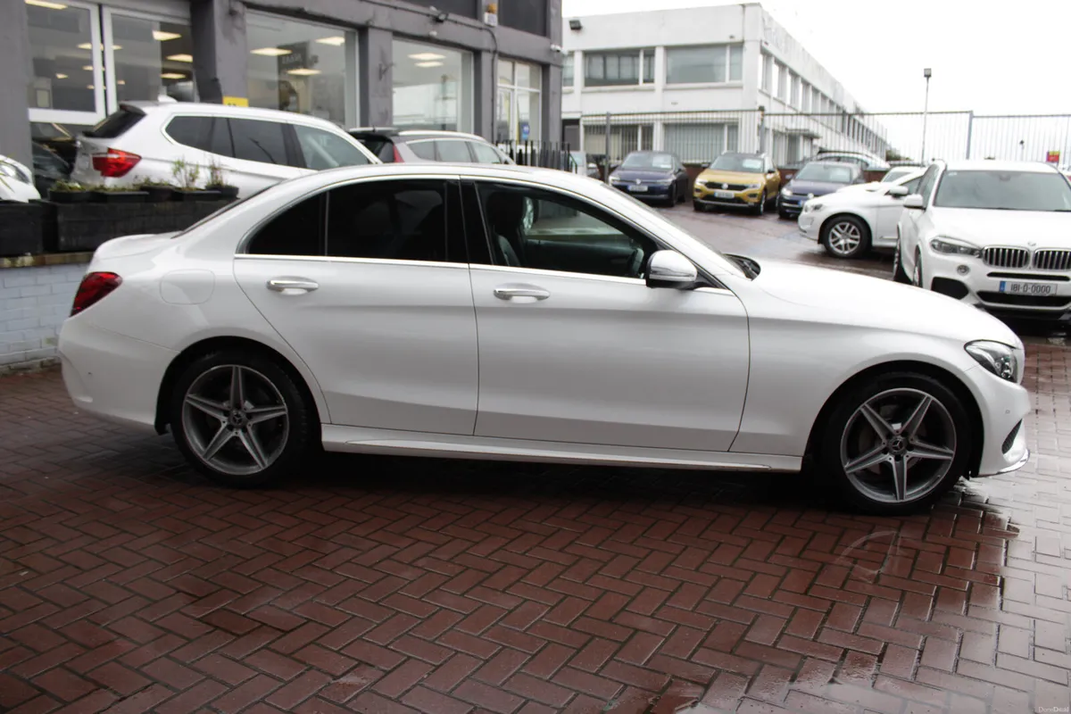Mercedes-Benz C-Class 2018 - Image 3
