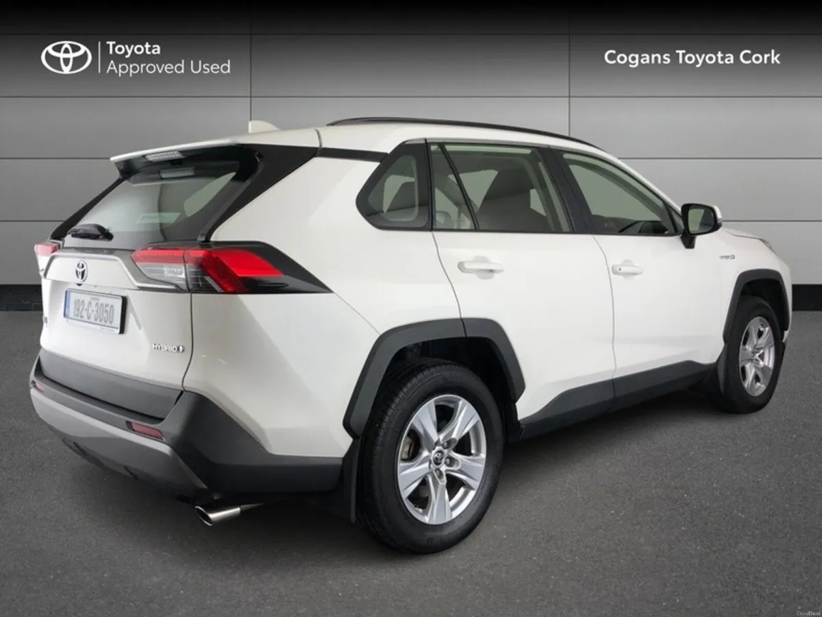 Toyota RAV4 RAV4 HYBRID LUNA 2WD 4DR AUTO - Image 2