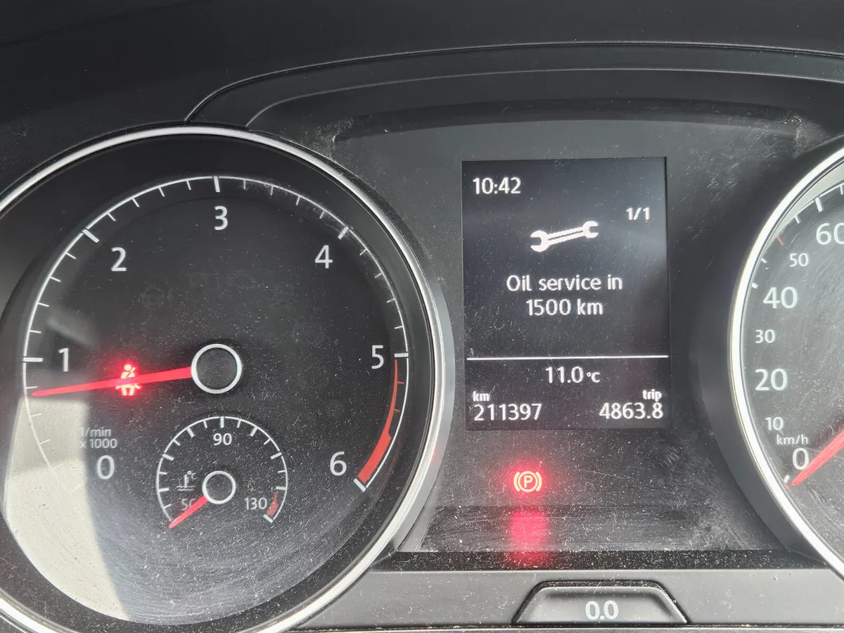 2017 Volkswagen Golf | Timing Belt Fitted, 1.6 TDi - Image 5