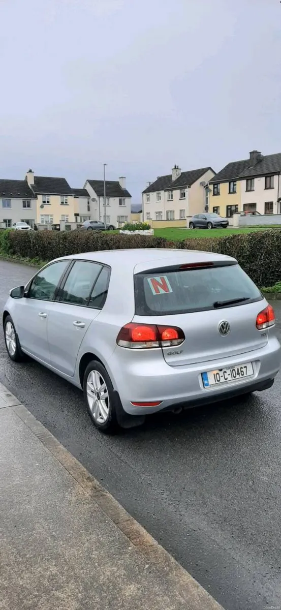 2010 Volkswagen Golf 1.6 TDI - Image 2