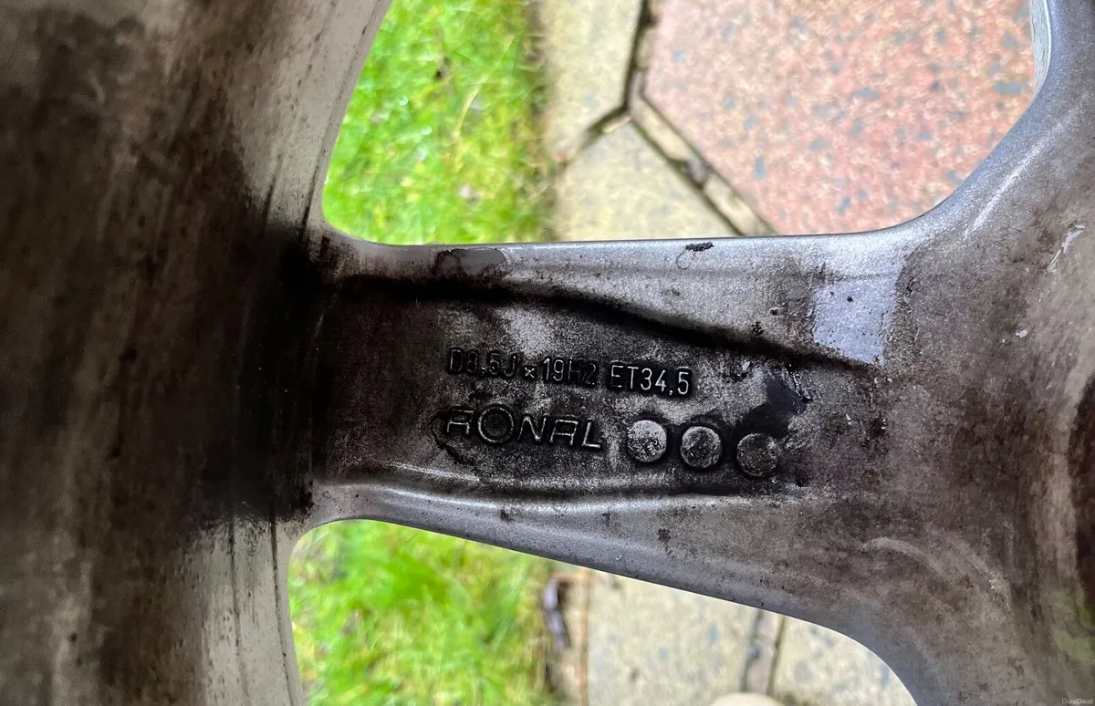 Genuine Mercedes AMG 19” Alloys - Image 3