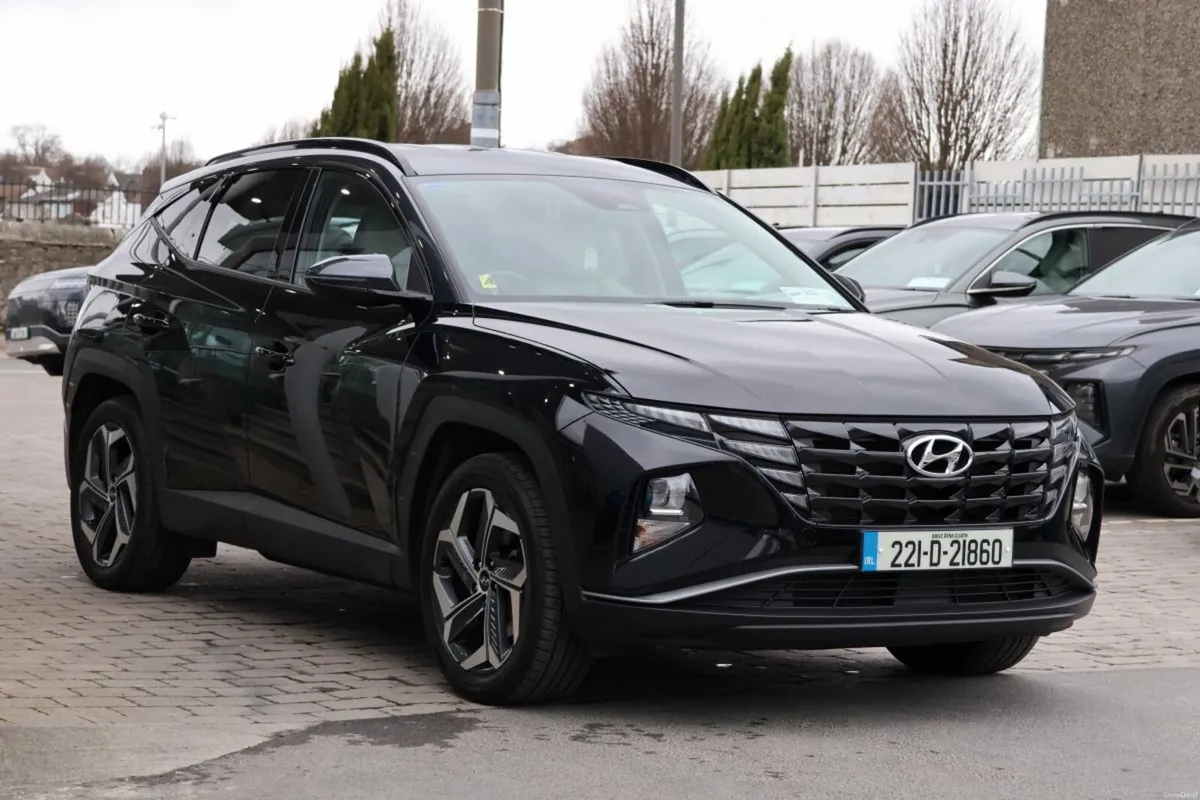 Hyundai Tucson  Executive PHEV Auto 2 Tone Roof - - Image 3