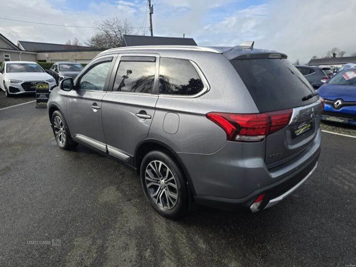 Mitsubishi Outlander 3 - Image 3