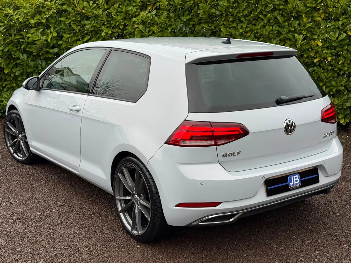 Volkswagen Golf 2.0 GT TDI 2017 **3 Door** - Image 3
