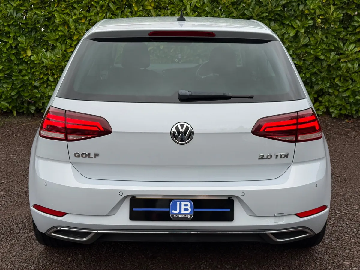 Volkswagen Golf 2.0 GT TDI 2017 **3 Door** - Image 4