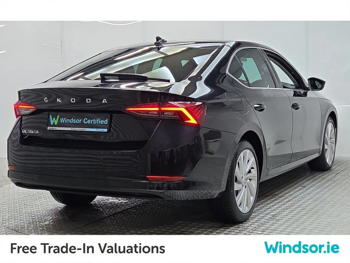 Skoda Octavia E30 2.0TDI DSG 5DR - Image 3