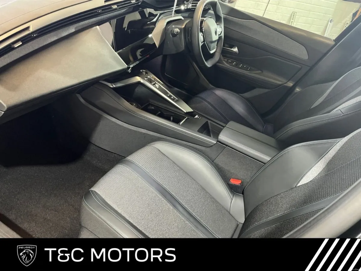 Peugeot 308 Allure 1.5 Diesel Automatic - Front & - Image 4