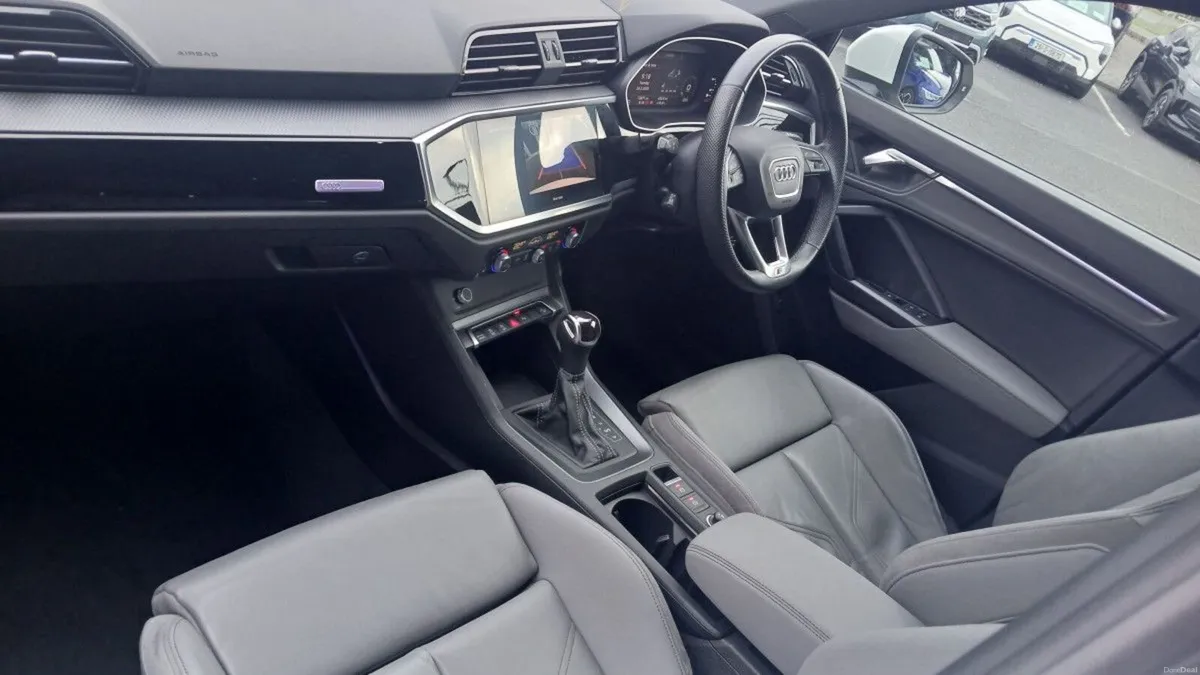Audi Q3 S Tronic S line 35 TDI 150HP **LEATHER INT - Image 3