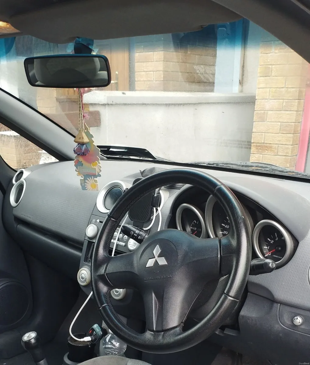 Mitsubishi Colt 2008 - Image 6