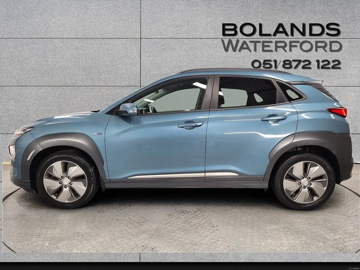Hyundai KONA Kona EV KAUAI 64 kWh Finance From €59 - Image 4