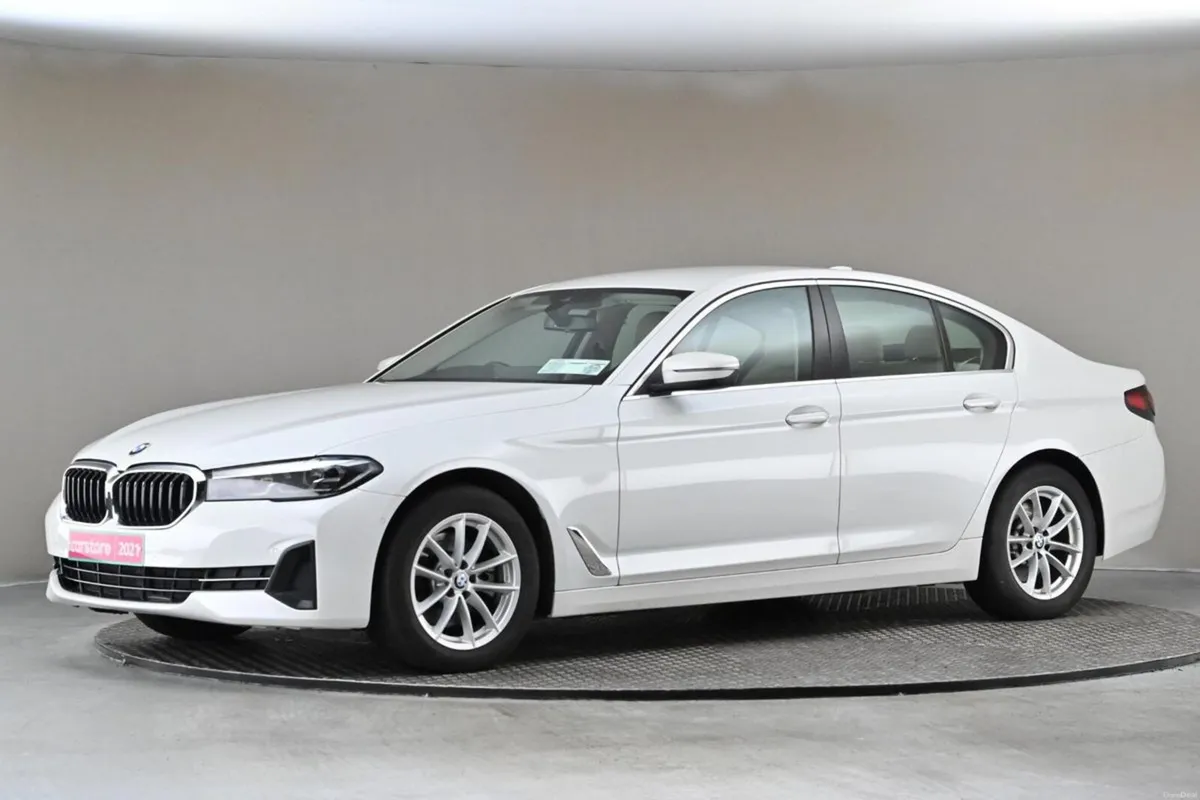 BMW 5-Series 520D 5SSA **BEIGE LEATHER** - Image 4