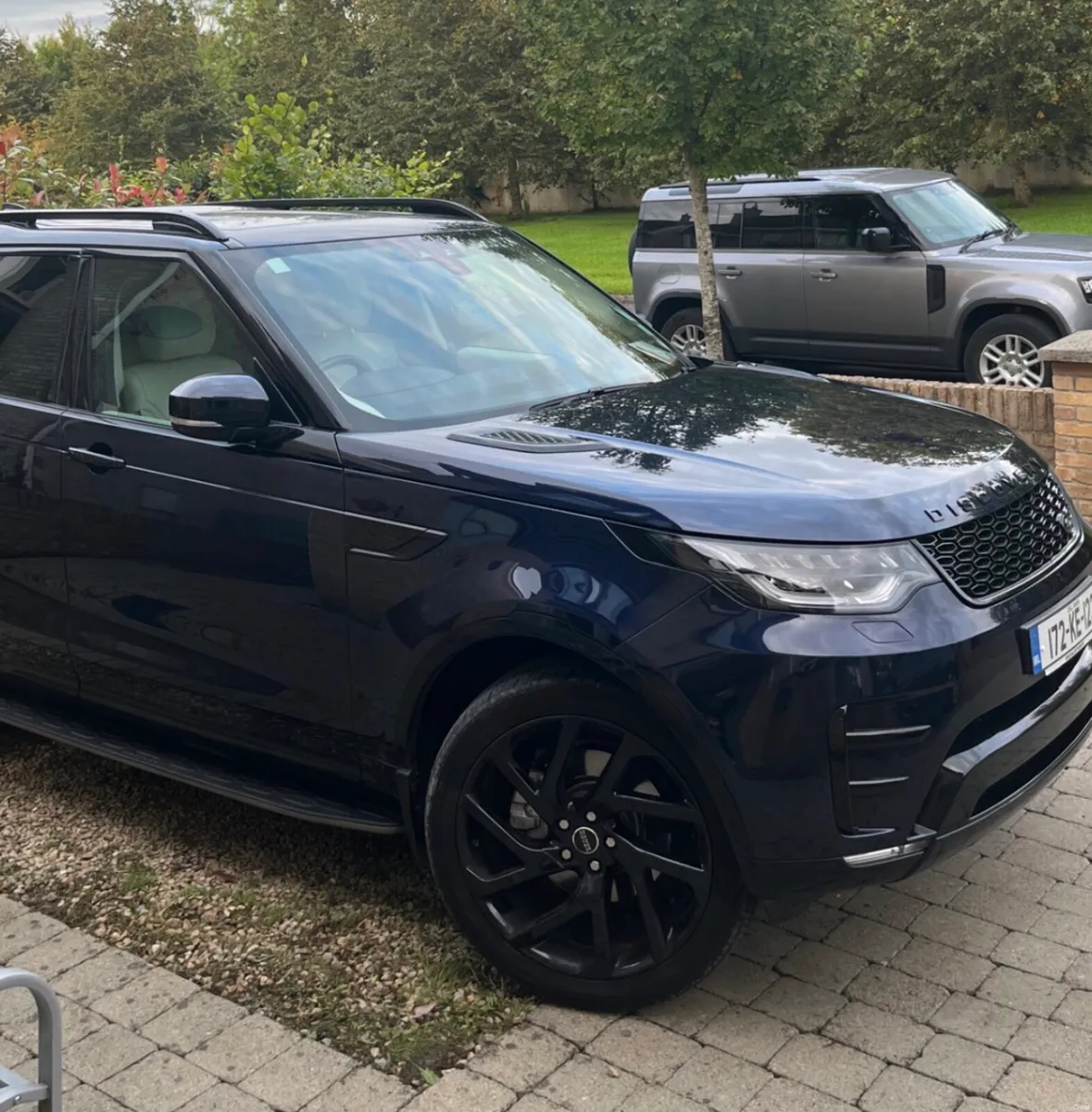 Landrover Discovery HSE 7 Seats 1 Year Warranty - Image 1