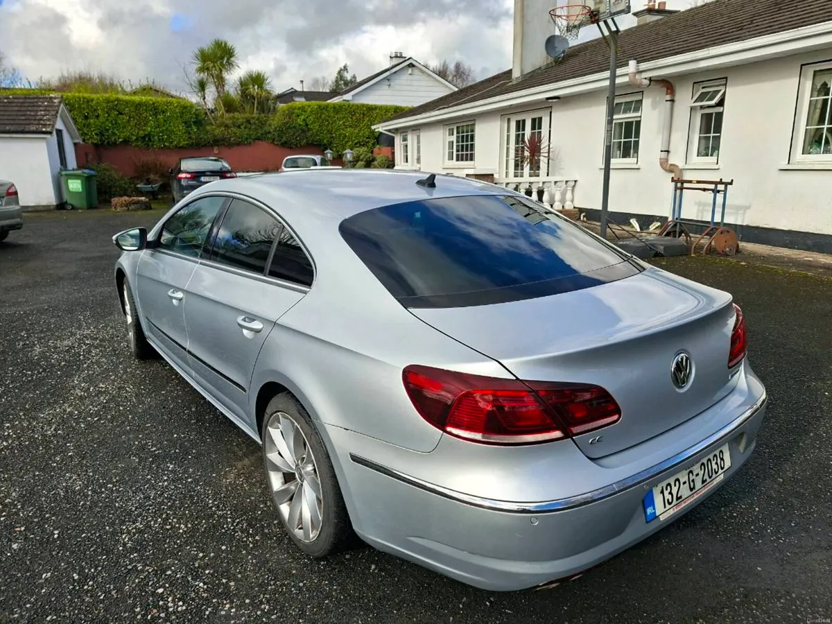 VW Passat - Image 4