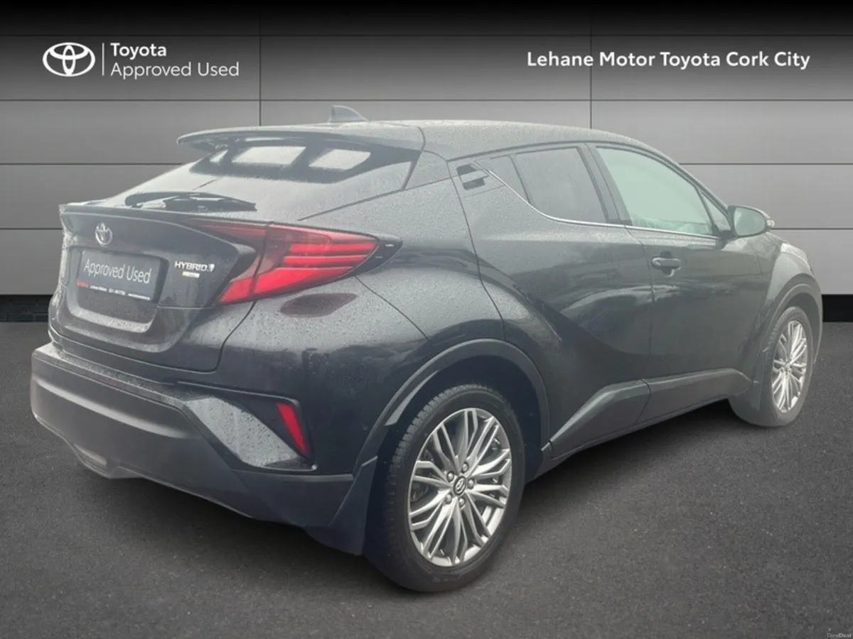 Toyota C-HR HYBRID SOL - Image 2