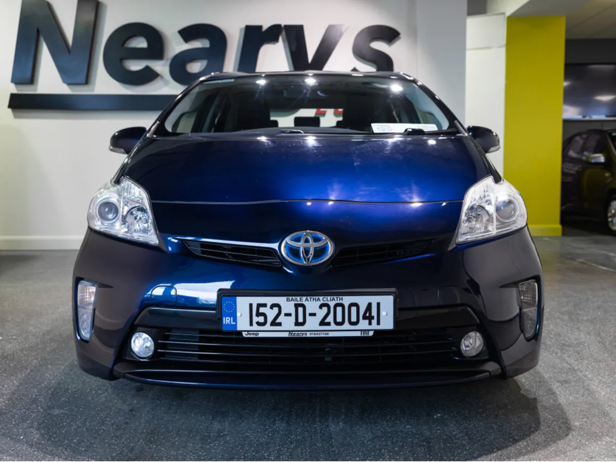 Toyota Prius HYBRID LUXURY 4DR AUTO - Image 2