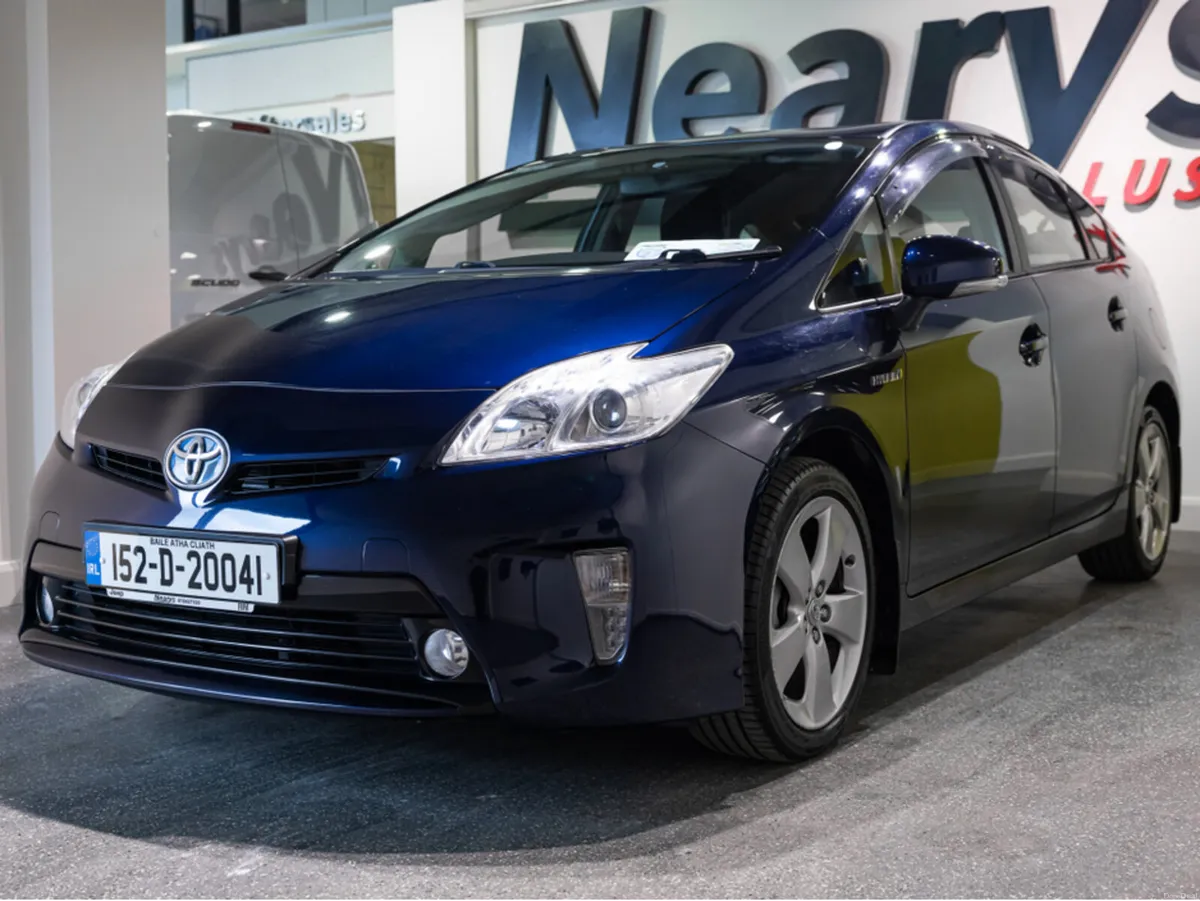 Toyota Prius HYBRID LUXURY 4DR AUTO - Image 3
