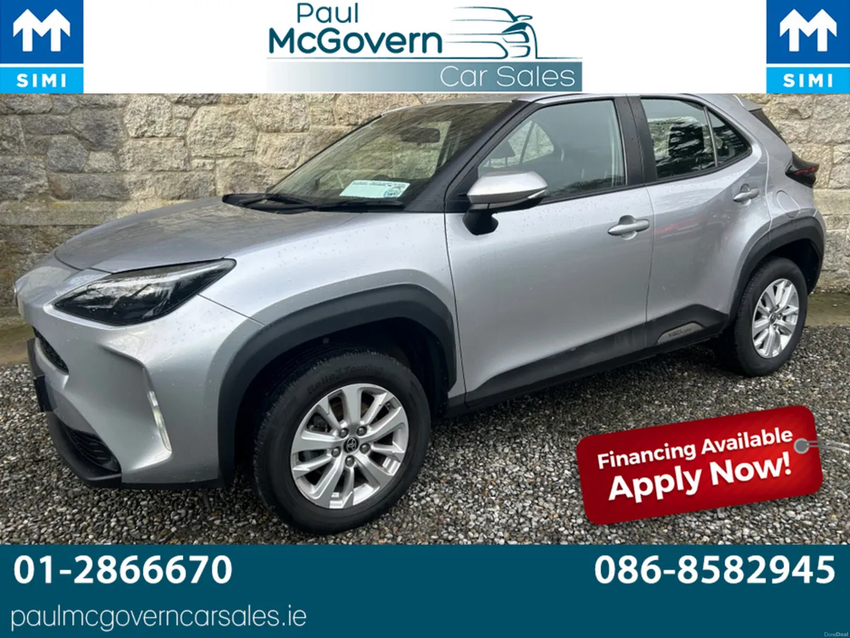 Toyota Yaris Cross CR LUNA 4DR AUTO**//**REVERSE C - Image 1