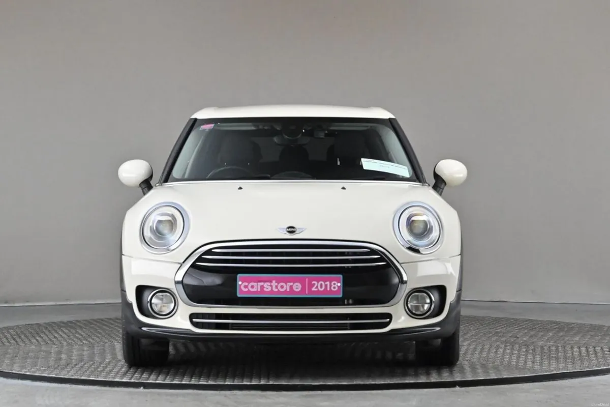 Mini Clubman BUCKINGHAM EDITION - Image 2