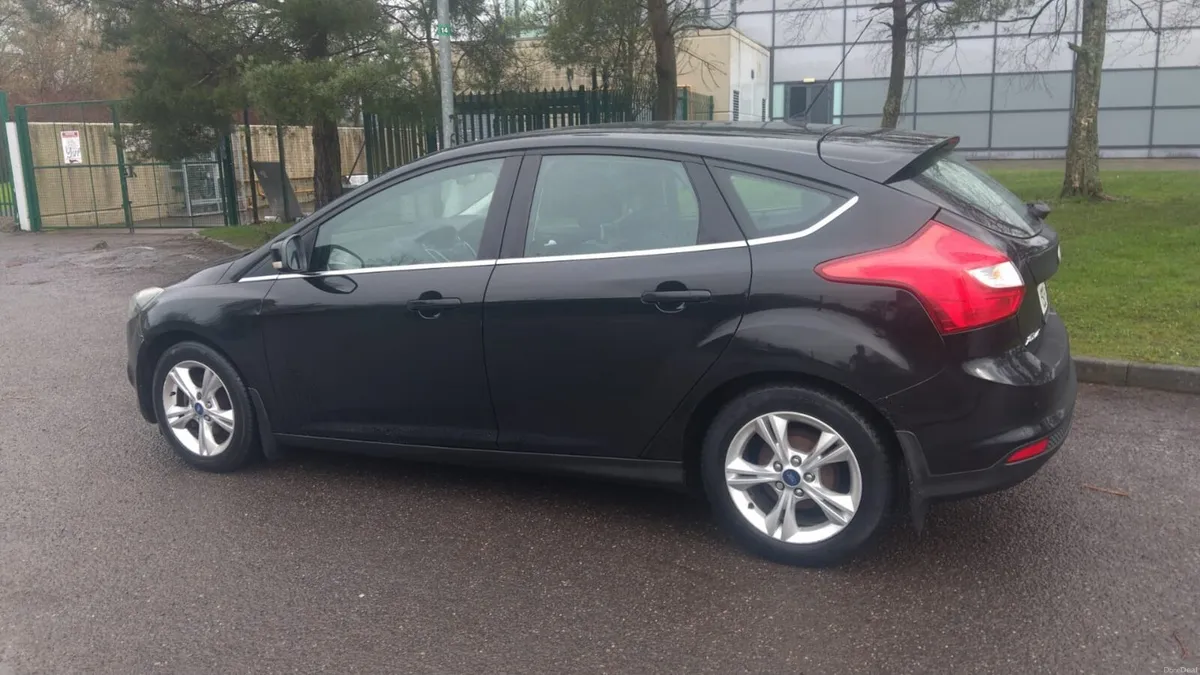 Ford Focus Zetec TDCi. Long NCT.  Read Full Advert - Image 3