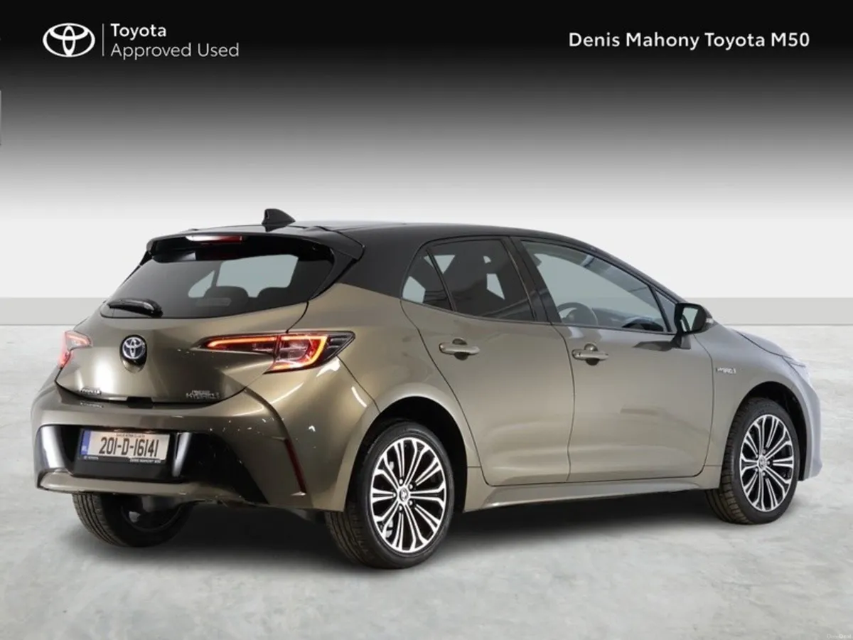 Toyota Corolla Luna Sport Hybrid Hatchback - Image 2