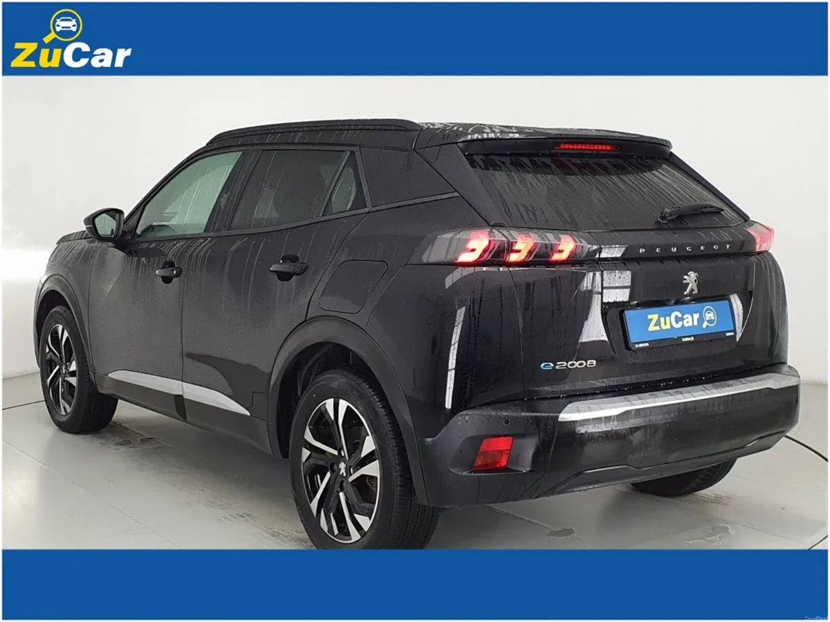 Peugeot 2008 Electric 136bhp (50 kWh) Allure - Image 4