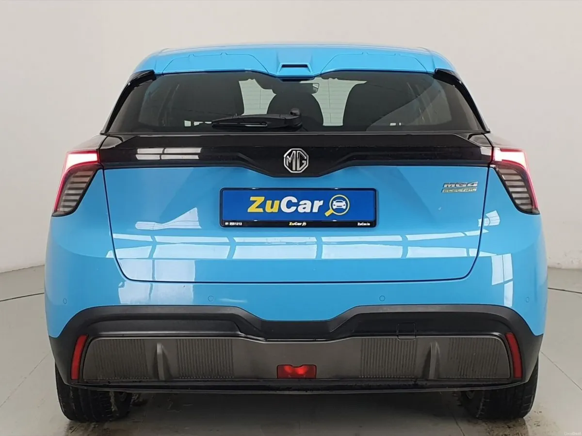 MG MG4 SE  203 Electric 64kWh Auto  Long Range - Image 4