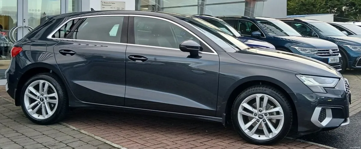 Audi A3 SE 30 TDI 116HP **HEATED FRONT SEATS, LEAT - Image 2