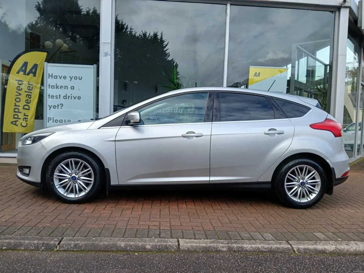 Ford Focus 1.5 TDCi 120PS Zetec, Silver Met, 138km - Image 4