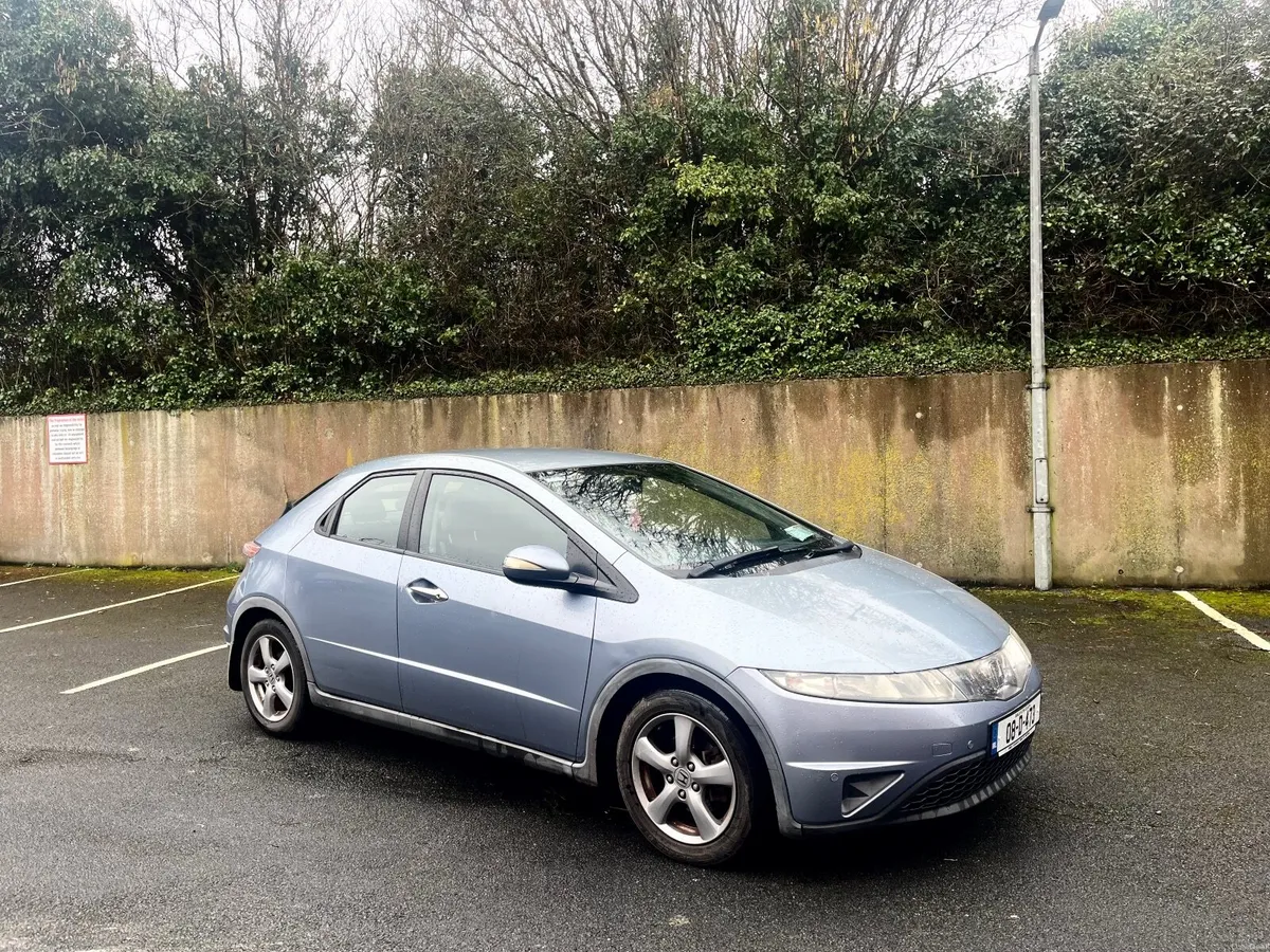 Honda Civic 2008 - Image 1