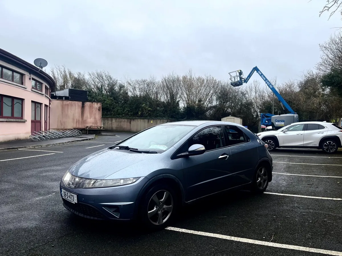 Honda Civic 2008 - Image 2